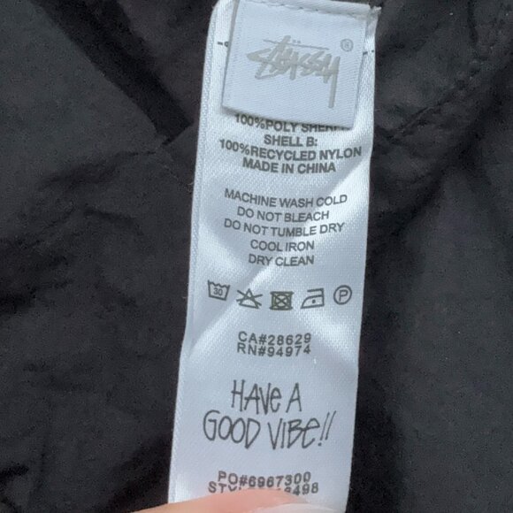 Stüssy 8 Ball Reversible Sherpa Jacket - Picture 10 of 10